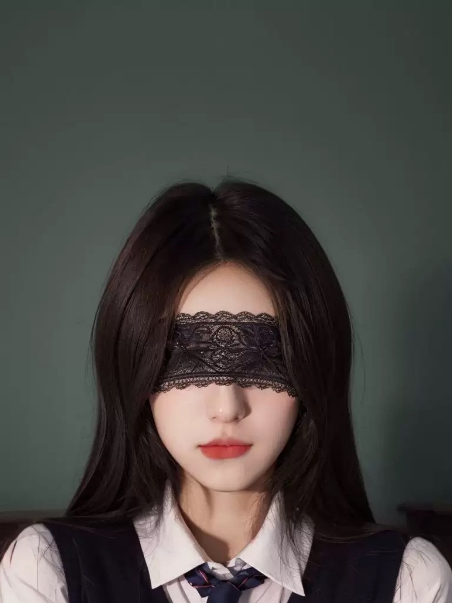 Sexy Lace Eye Mask Black Flora - огляд і ціна Halloween Party Supplies